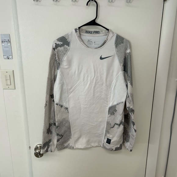 Nike Gray and White Long Sleeve Tee - Picture 1 of 3